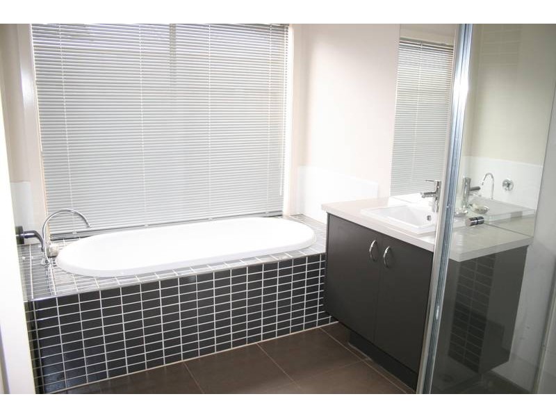 745 Elizabeth Drive, Sunbury VIC 3429