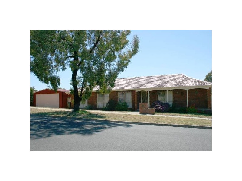 1 Kemp Place, Sunbury VIC 3429