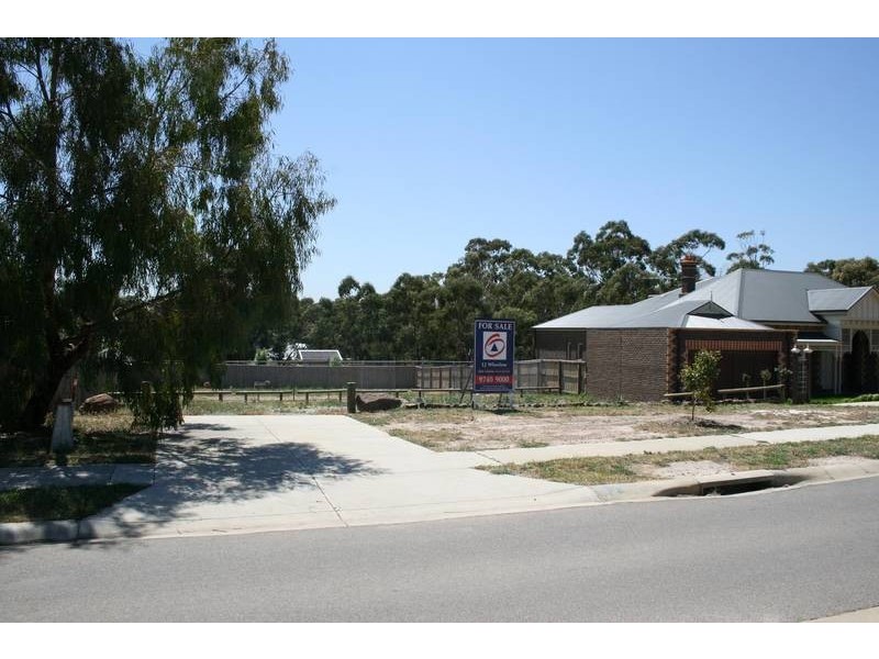 232 Riddell Road, Sunbury VIC 3429