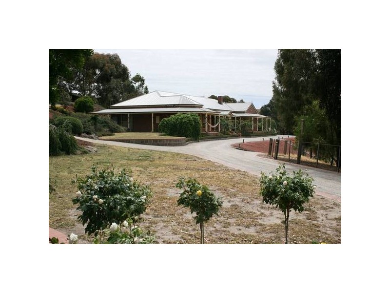 40 The Parkway, Sunbury VIC 3429