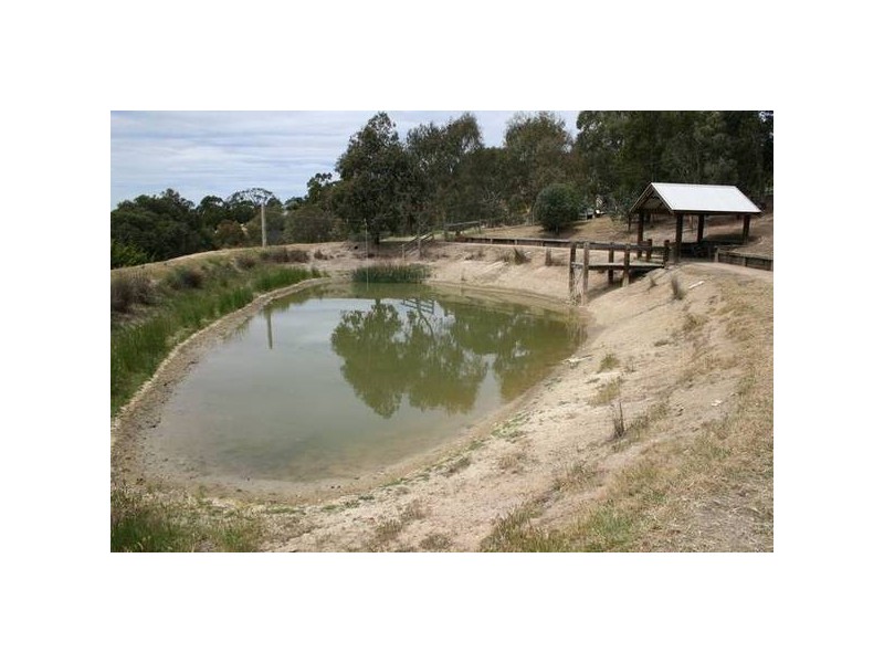 40 The Parkway, Sunbury VIC 3429