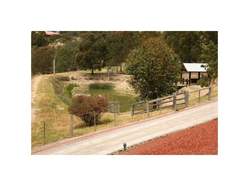 40 The Parkway, Sunbury VIC 3429