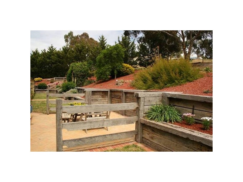 40 The Parkway, Sunbury VIC 3429