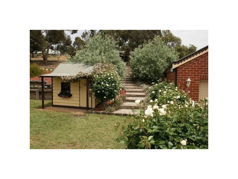 40 The Parkway, Sunbury VIC 3429