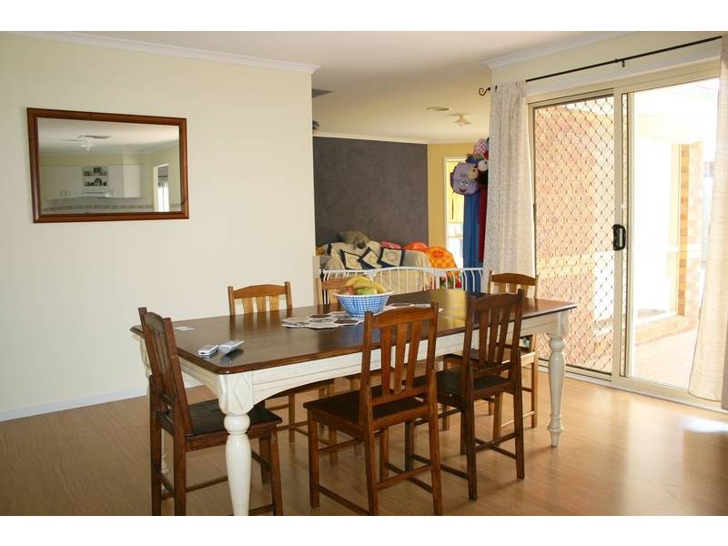 10 Bluegum Way, Sunbury VIC 3429