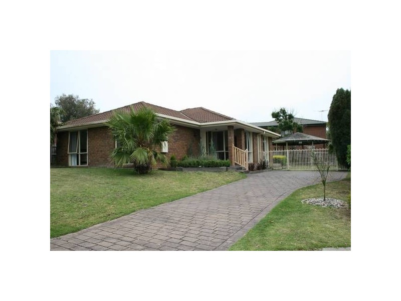 3 Kemp Place, Sunbury VIC 3429