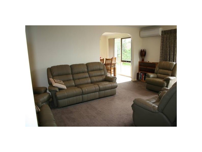 3 Kemp Place, Sunbury VIC 3429