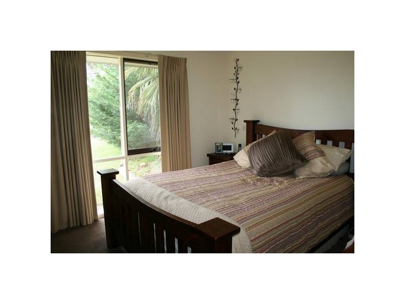 3 Kemp Place, Sunbury VIC 3429