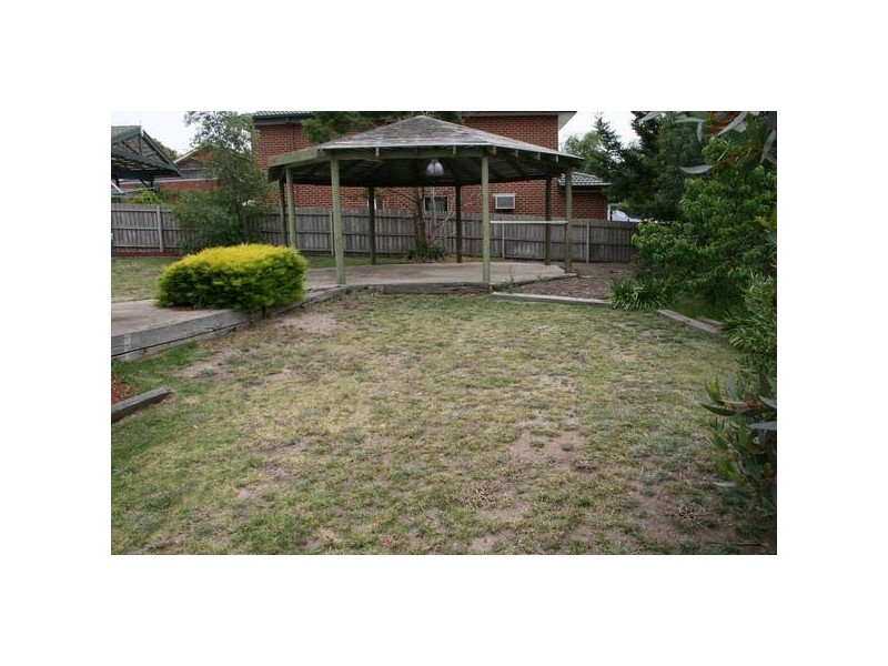 3 Kemp Place, Sunbury VIC 3429