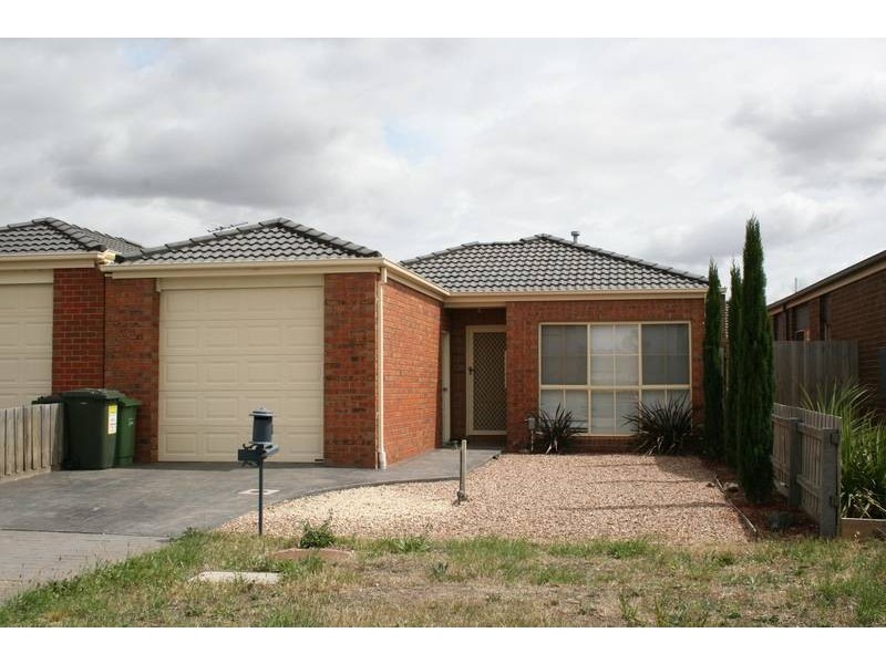 4 Clyde Court, Sunbury VIC 3429