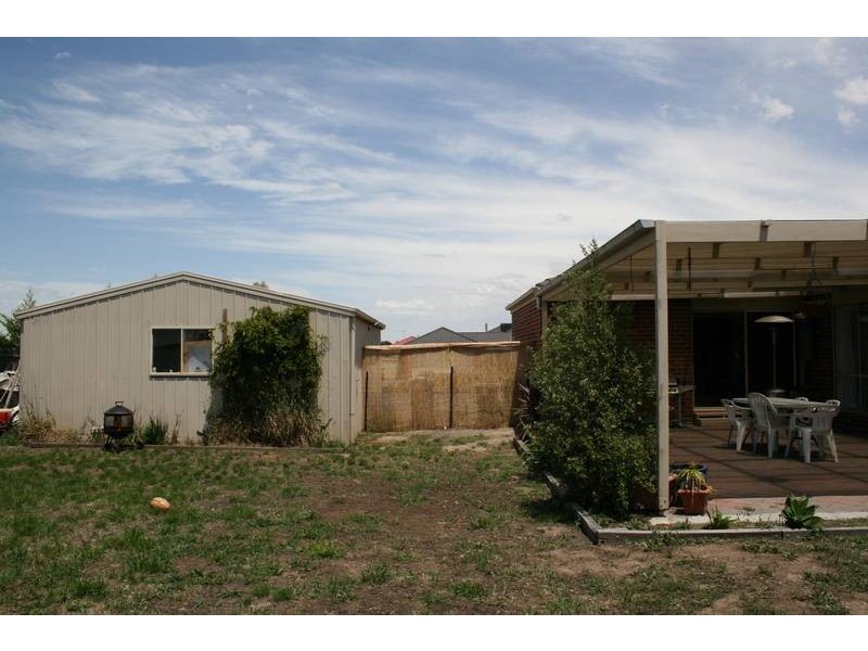 6 Fenchcurch Street, Sunbury VIC 3429