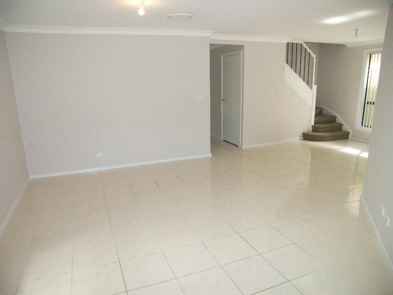 2/4 Woolmers Crescent, Mardi NSW 2259