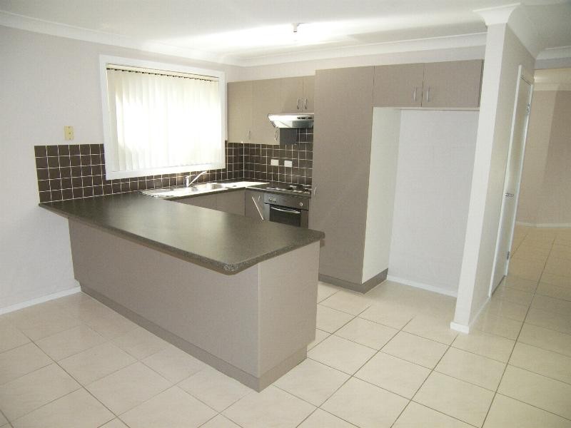 2/4 Woolmers Crescent, Mardi NSW 2259
