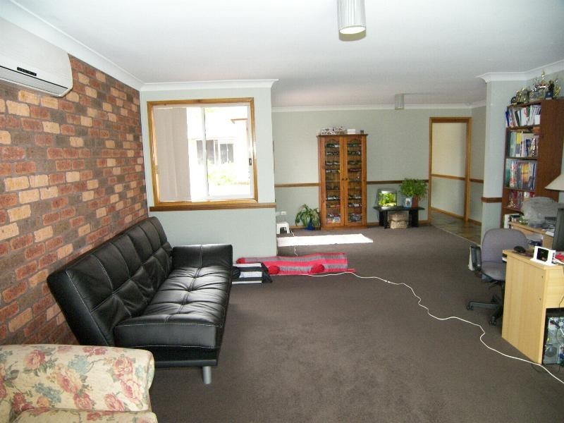 13 Jennings Road ., Wyong NSW 2259