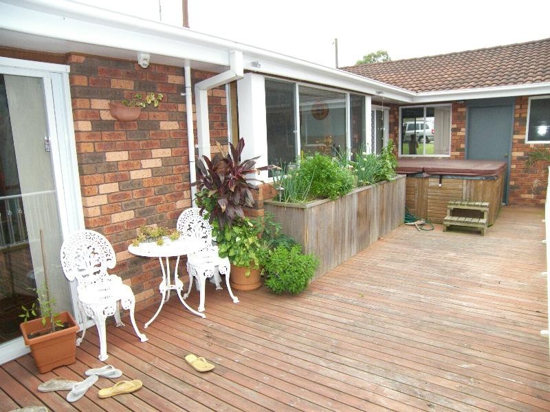 13 Jennings Road ., Wyong NSW 2259