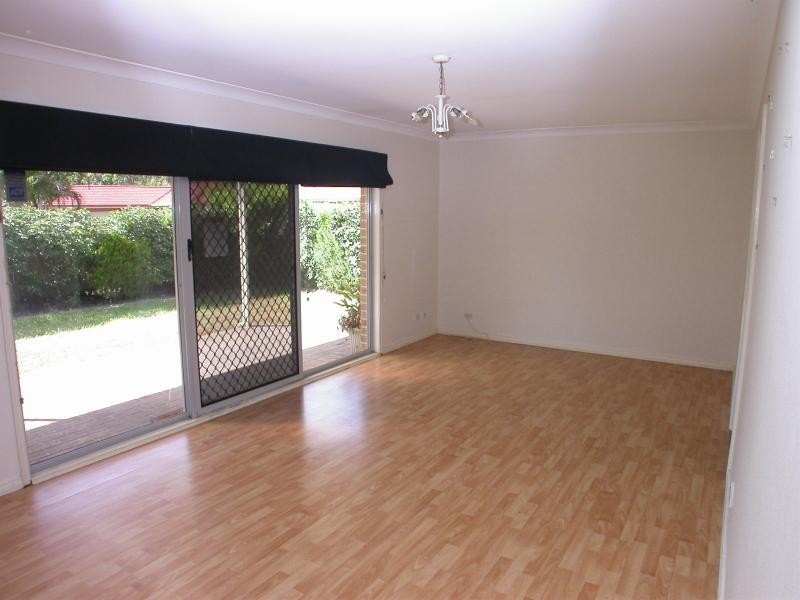 6 Woodbury Park Drive, Mardi NSW 2259