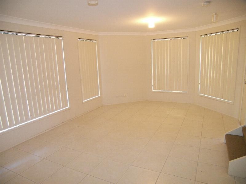 1/10 Panonia Road, Wyong NSW 2259