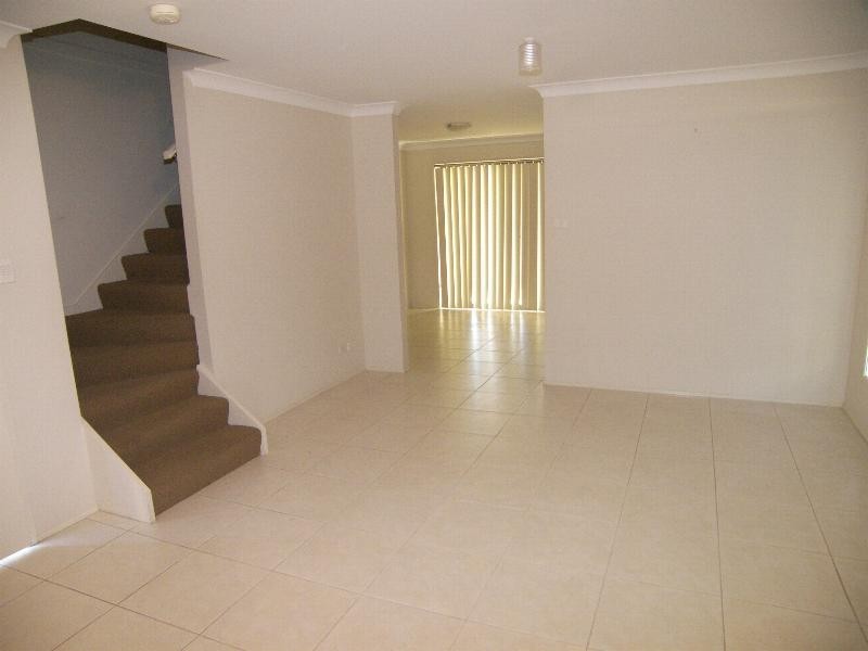 1/10 Panonia Road, Wyong NSW 2259