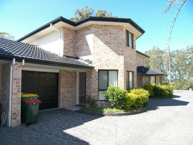 2/10 Panonia Road, Wyong NSW 2259