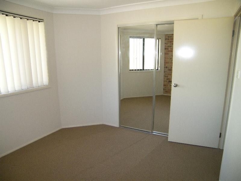 2/10 Panonia Road, Wyong NSW 2259