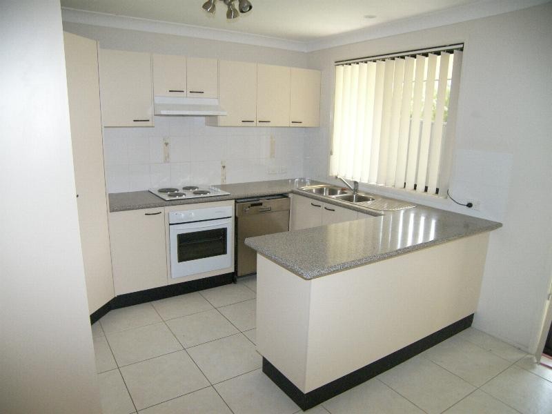 3/10 Panonia Road, Wyong NSW 2259