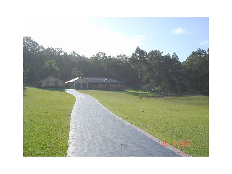 3 Amberwood Close, Jilliby NSW 2259