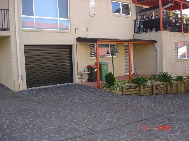 2/1 Grandview Pde, Gorokan NSW 2263