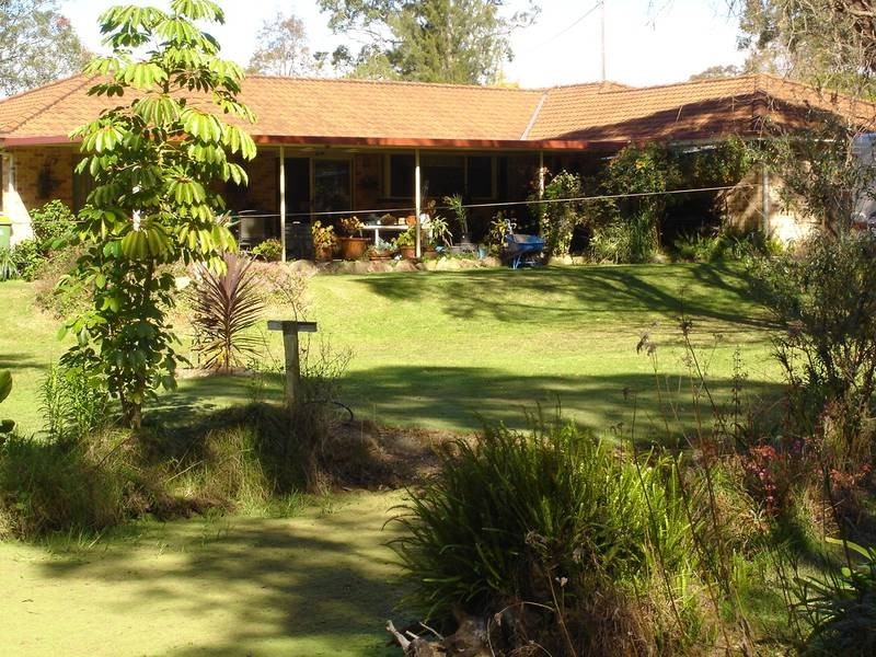 4 Amberwood Close, Jilliby NSW 2259