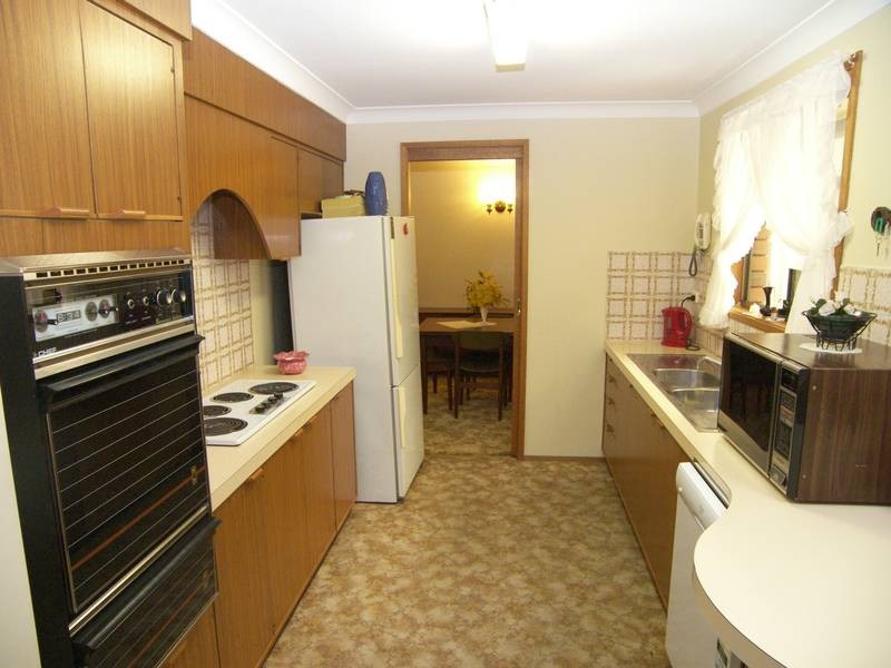 29 Inderan Ave, Lake Haven NSW 2263