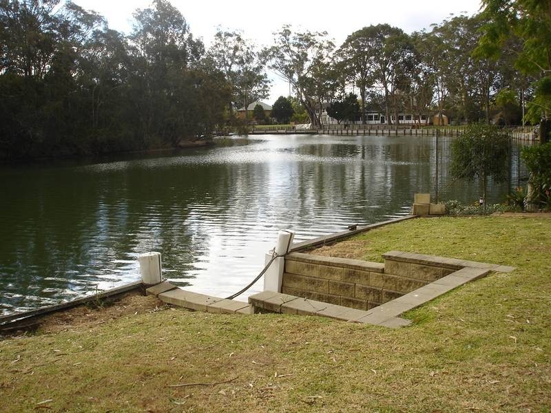 11 Riverview Pde, Wyong NSW 2259