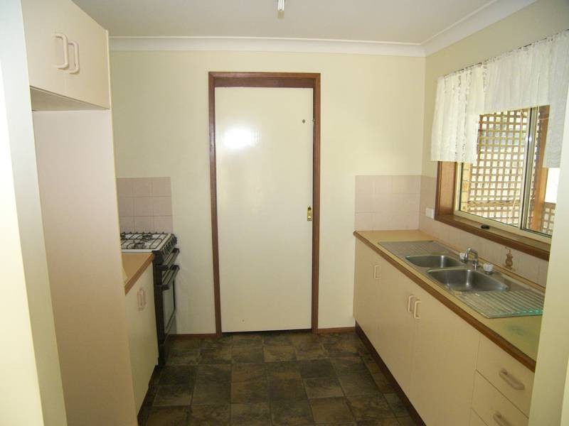 13 Charmian Cres, Watanobbi NSW 2259