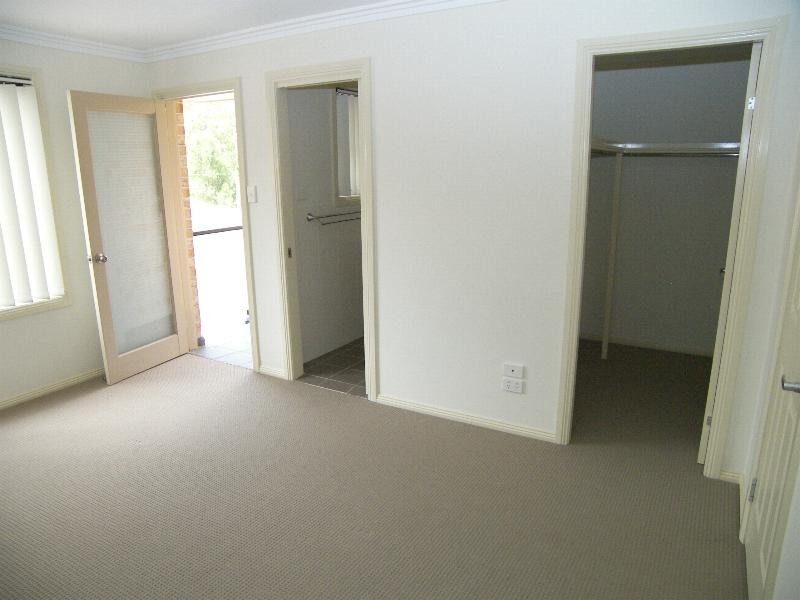 1/33 Cutler Drive, Wyong NSW 2259