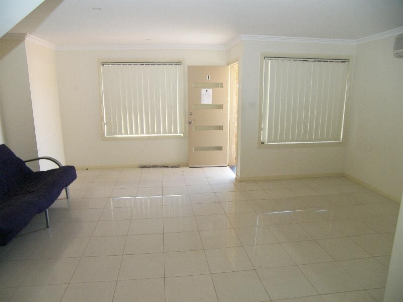 1/33 Cutler Drive, Wyong NSW 2259