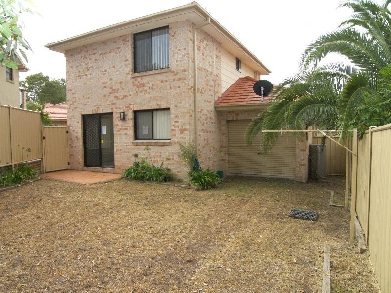 1/33 Cutler Drive, Wyong NSW 2259