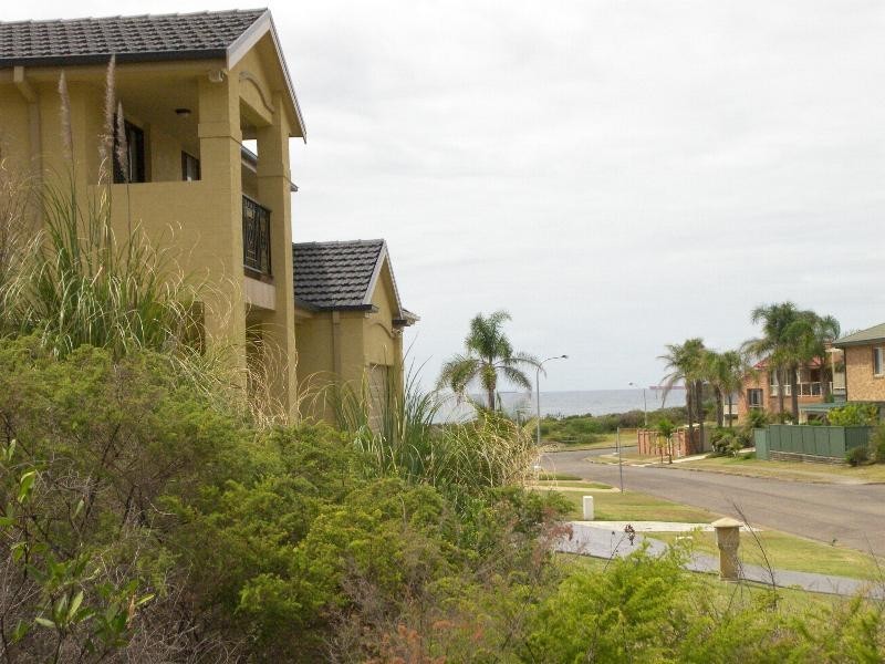 Caves Beach NSW 2281