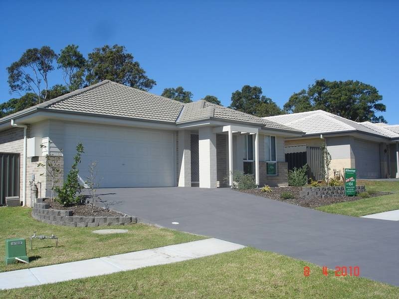 75 Clydesadle Street, Wadalba NSW 2259