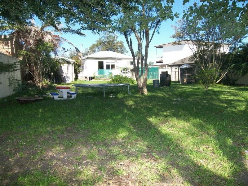 Tuggerawong NSW 2259