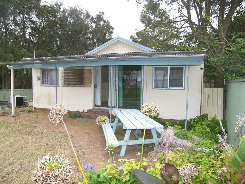 324 Tuggerawong Rd, Tuggerawong NSW 2259