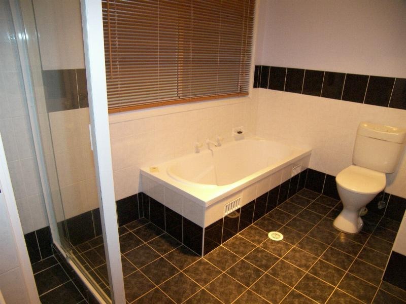 16 Chester Close, Kanwal NSW 2259
