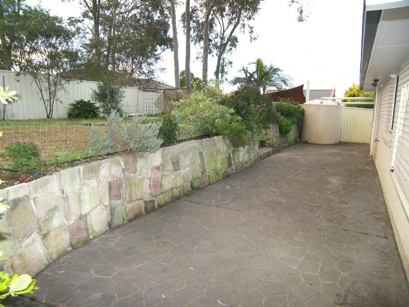 16 Chester Close, Kanwal NSW 2259