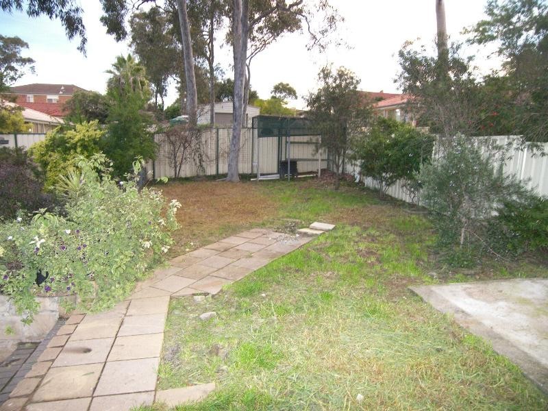 16 Chester Close, Kanwal NSW 2259