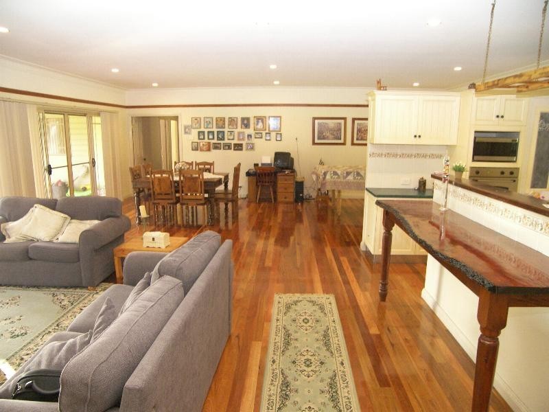 40 Smiths Road, Jilliby NSW 2259
