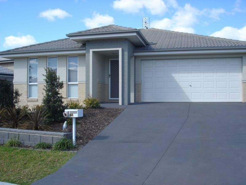 87 Clydesdale, Wadalba NSW 2259