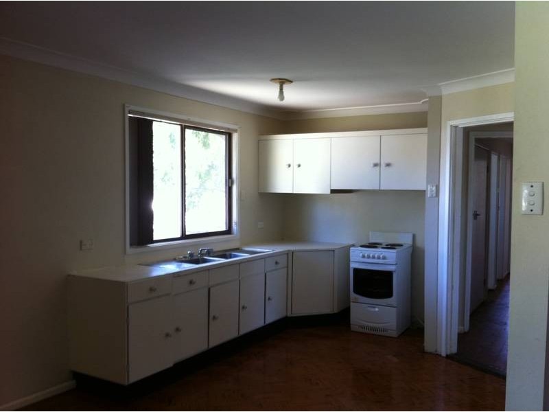 73 Cadonia Road, Tuggerawong NSW 2259
