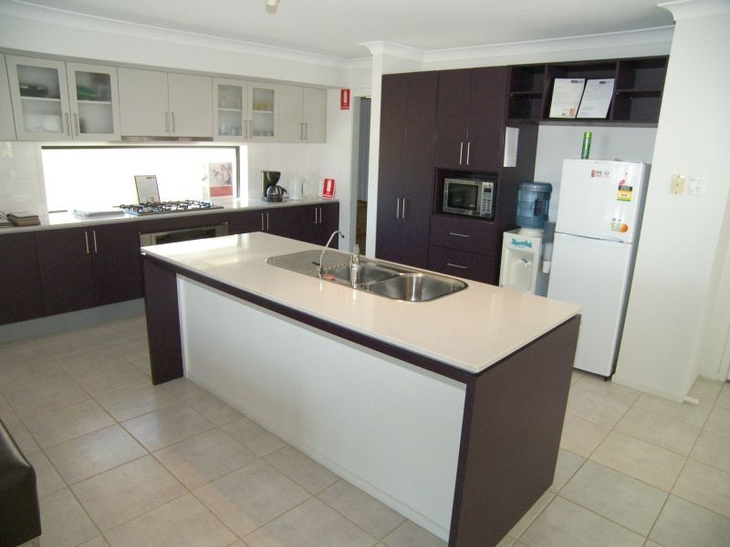 1 Settlement Drive, Wadalba NSW 2259