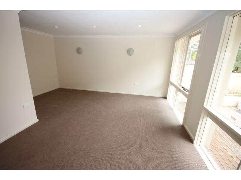 16 McKell Avenue,, Watanobbi NSW 2259