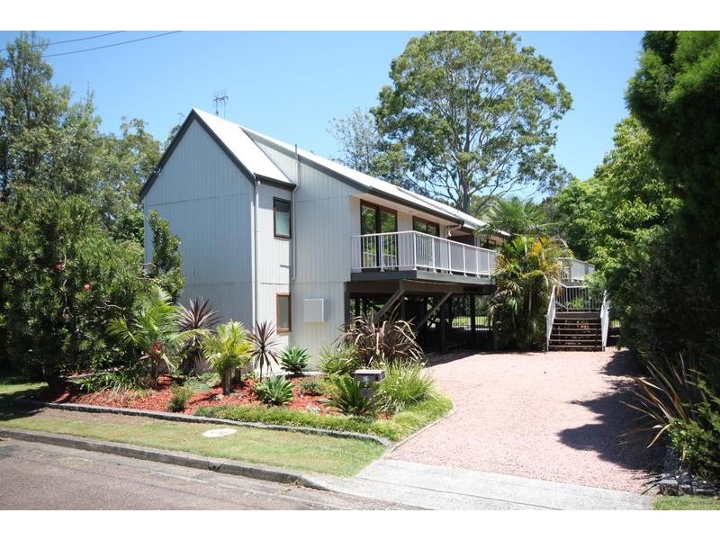 17 Riverview Drive, Wyong, Wyong NSW 2259
