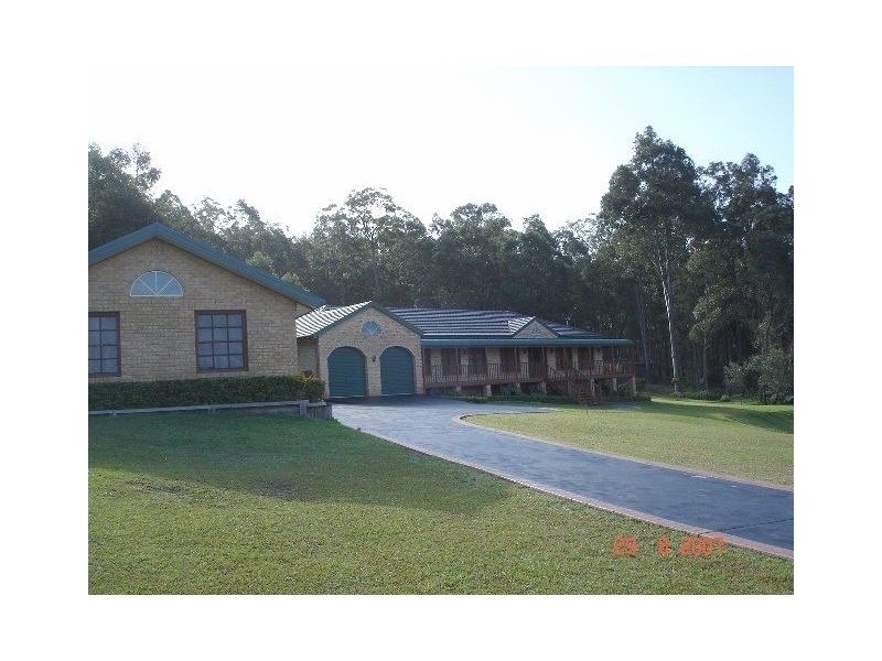 3 Amberwood Close, Jilliby NSW 2259