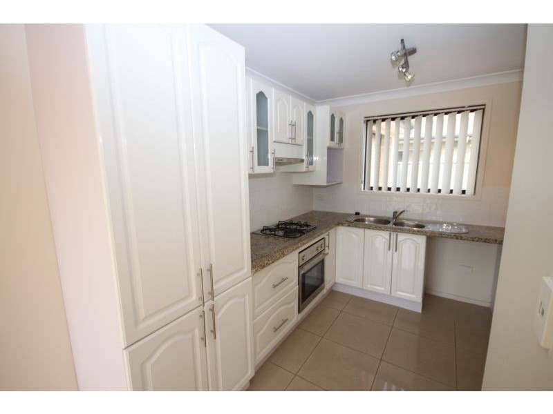 1/10 Mead Way, Watanobbi NSW 2259