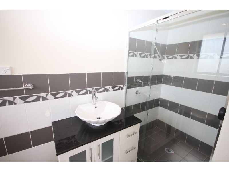 1/10 Mead Way, Watanobbi NSW 2259